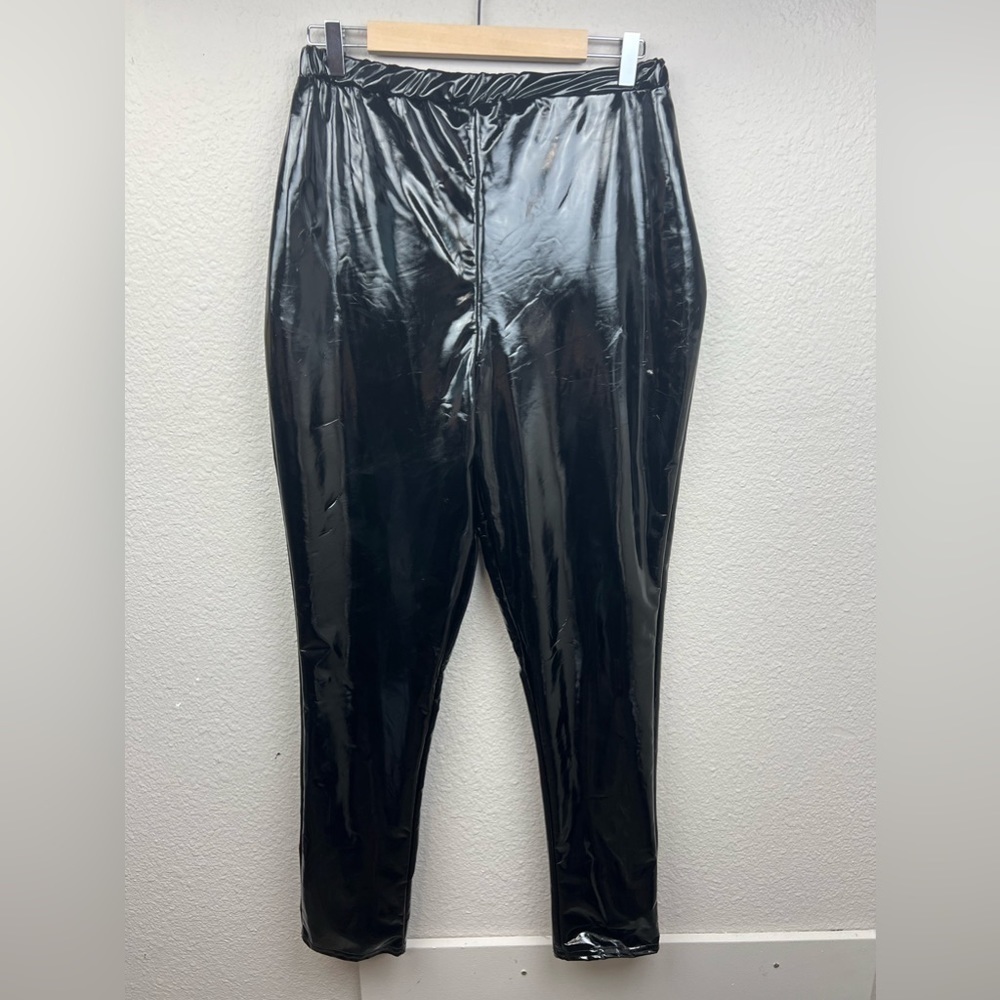 PrettyLittleThing Black Vinyl Leggings with Elastic Waistband Sz L NWT